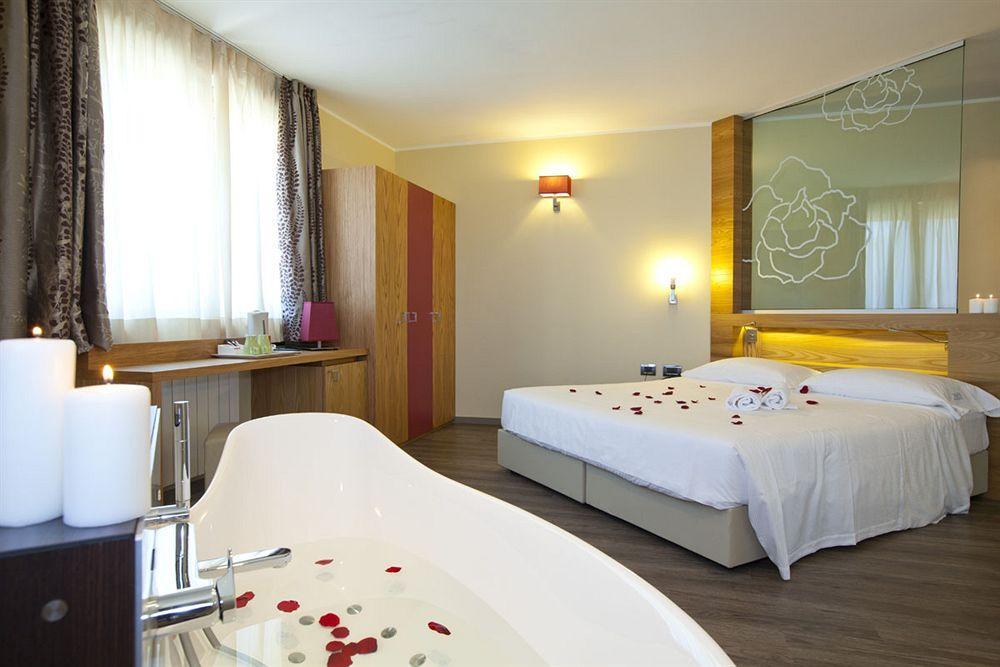 Harmony Suite Hotel Selvino Zewnętrze zdjęcie